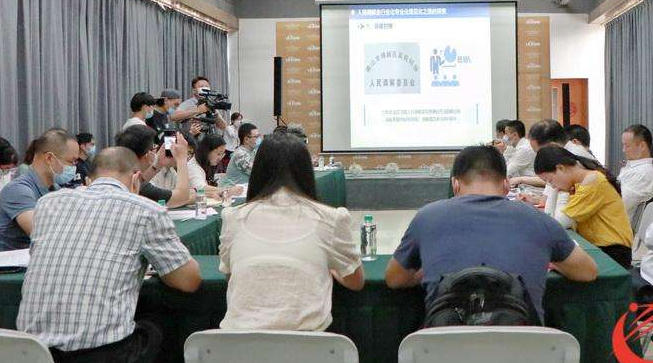 “揭秘暴利“乳铁”蛋白 专家称不宜盲目给孩子补”