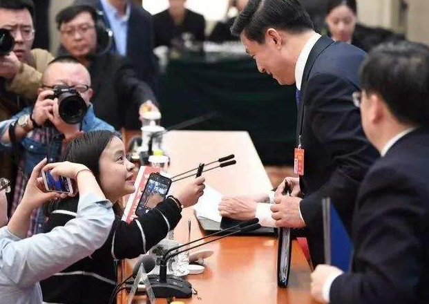 “邵峰刘欣夫妇：陪伴女儿成长是最幸福的事”